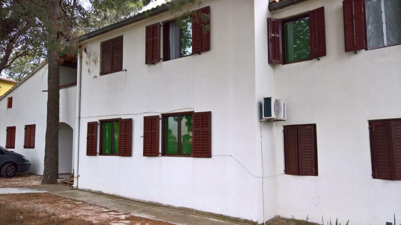 Apartments Vera - Mirca Mirca  Exterior photo
